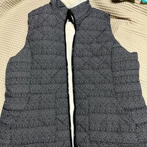 Womens XL maurices VEST.